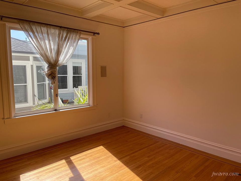 1st image of 47 Oakwood St