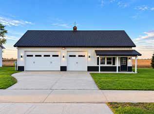 8856 Twin Lakes Rd, Manson, IA 50563