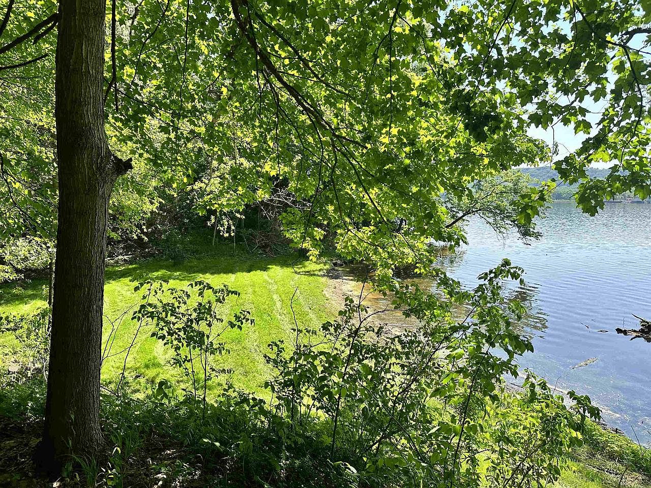 1.04 Acre Dam Heights Road LOT 2, Prairie Du Sac, WI 53578 MLS