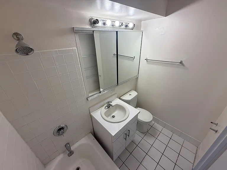 3620 Parsons Blvd #4C — Photo 16