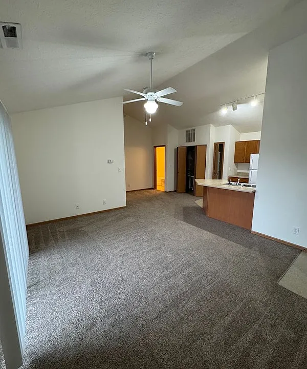 Southern Winds Apartments