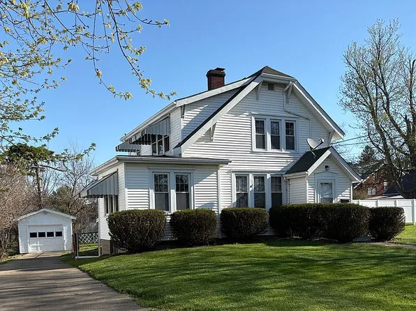 103 Taylor Ln, Saint Clairsville, OH 43950