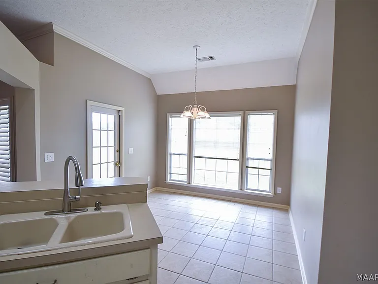 1691 Rambling Brook Ln — Photo 19
