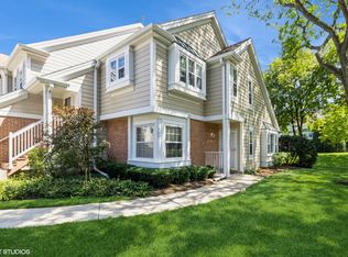 367 Park View Ter, Buffalo Grove, IL 60089