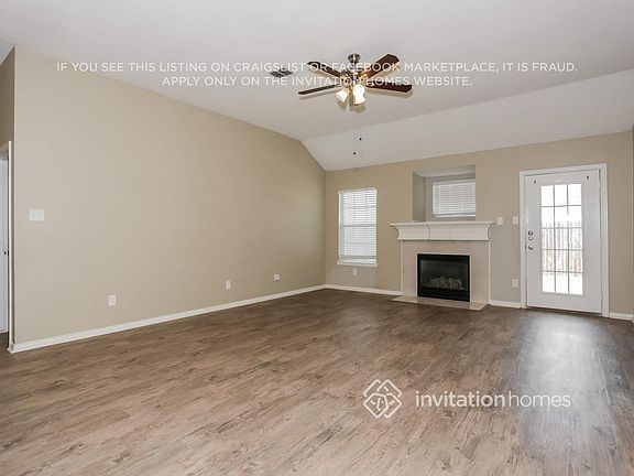 4th image of 2800 Lakeside Dr
