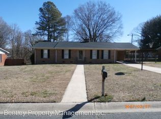 111 Tanglewood Dr, Kannapolis, NC 28081
