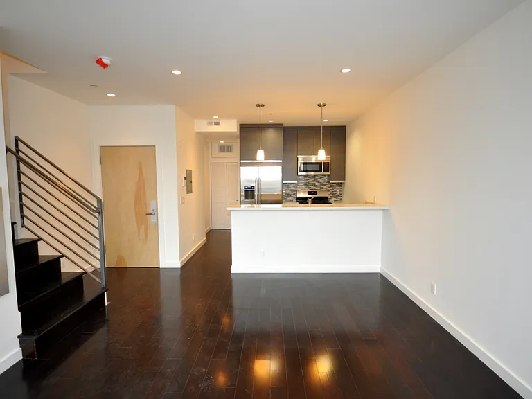 149 Dore St #3 — Photo 1