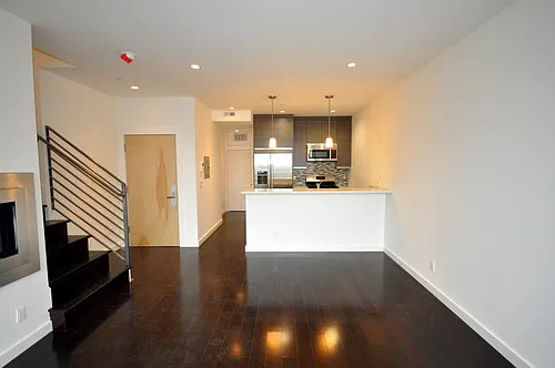 149 Dore St #3 Photo 1