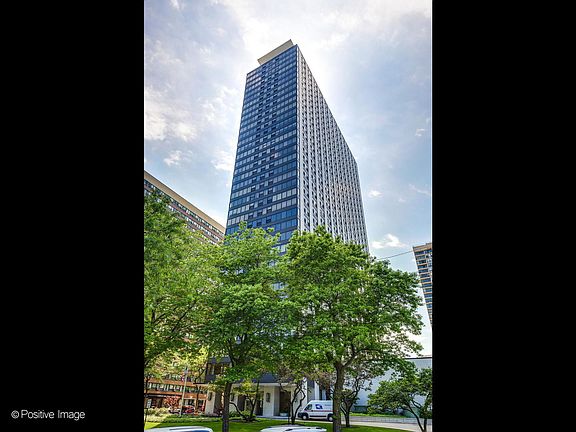 2nd image of 3150 N Lake Shore Dr APT 19B