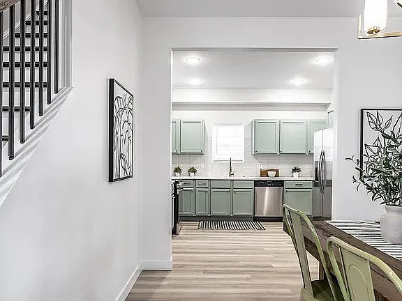 849 N Oakland Ave — Photo 15