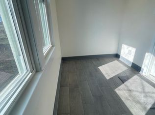 8134 S Houston Ave #1, Chicago, IL 60617