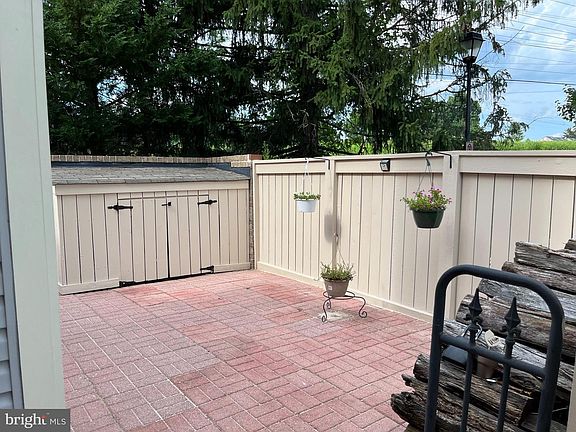 5th image of 8726 Drexel Hill Pl