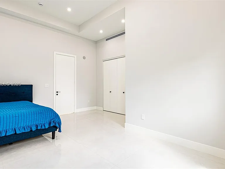 11450 SW 59th Ter — Photo 17