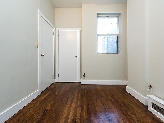 3rd image of 838 Jefferson Ave #3F