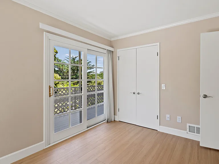642 Toyon Dr — Photo 5