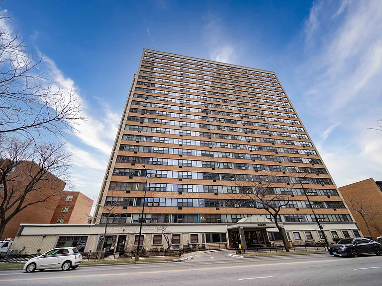 6030 N Sheridan Rd #2011 — Photo 14