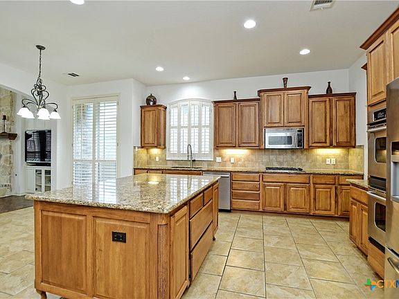 2nd image of 824 Hidden Glen Dr