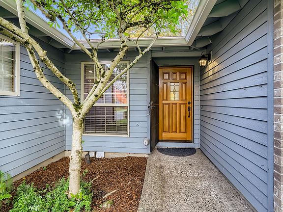 3rd image of 6035 NE Oelrich St