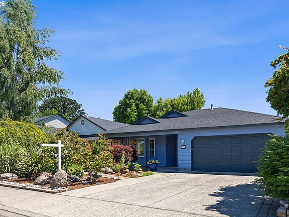 2nd image of 8111 NE 166th Ave
