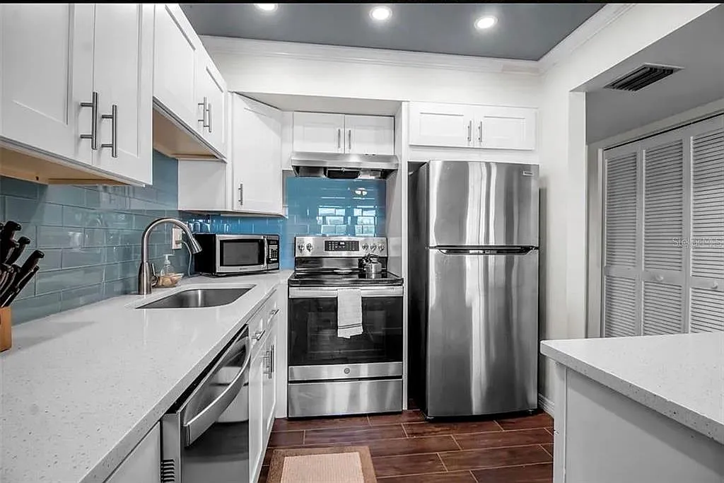 2 bed, 2.0 bath, 1095 sqft, $1,500 — Photo 4