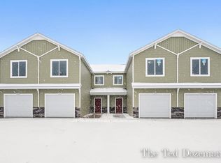 13626 Signature Dr, Holland, MI 49424