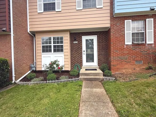 14870 Emberdale Dr, Woodbridge, VA 22193