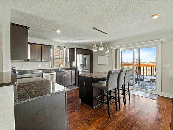 4th image of 3409 Hawthorn Dr SW