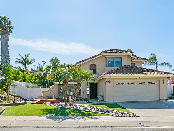 2nd image of 719 Poinsettia Park S