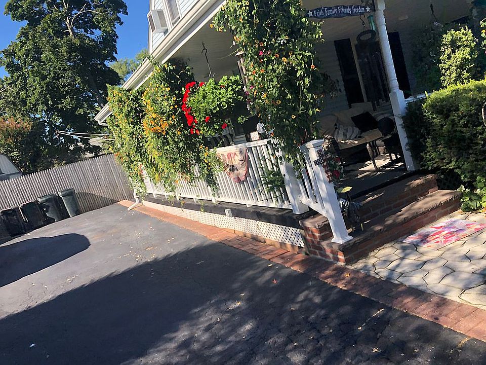 2nd image of 15 William Ave