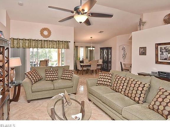 3rd image of 4313 SW 19th Ave