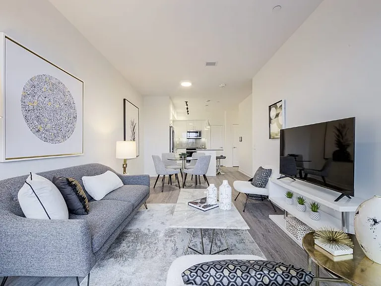 2215 Sheridan Park Dr — Photo 3