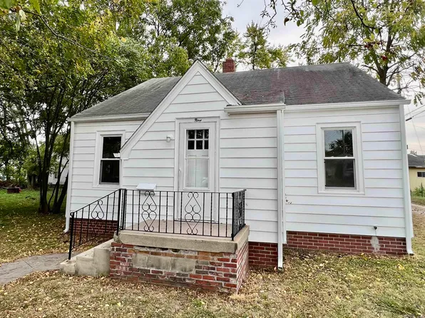 9 W Armstrong St, Frankfort, IN 46041