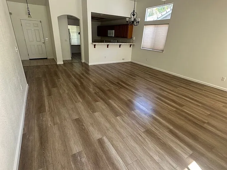 4918 Hearthwood Ct — Photo 3