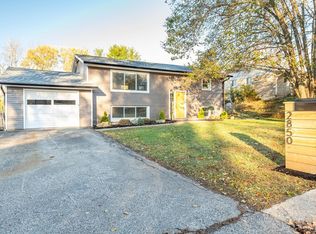 2850 S Brookside Dr, Bloomington, IN 47401