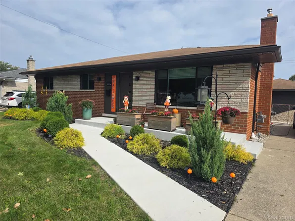 31314 Morgan Dr, Warren, MI 48088