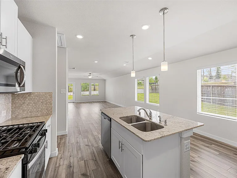 7103 Blue Oak Dr — Photo 8