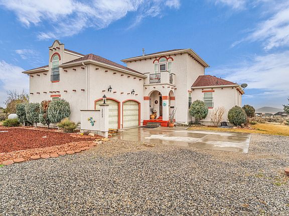 3rd image of 2885 W Ridgeline Rd