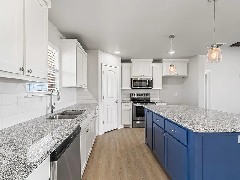 8907 N County Road 3200 — Photo 14