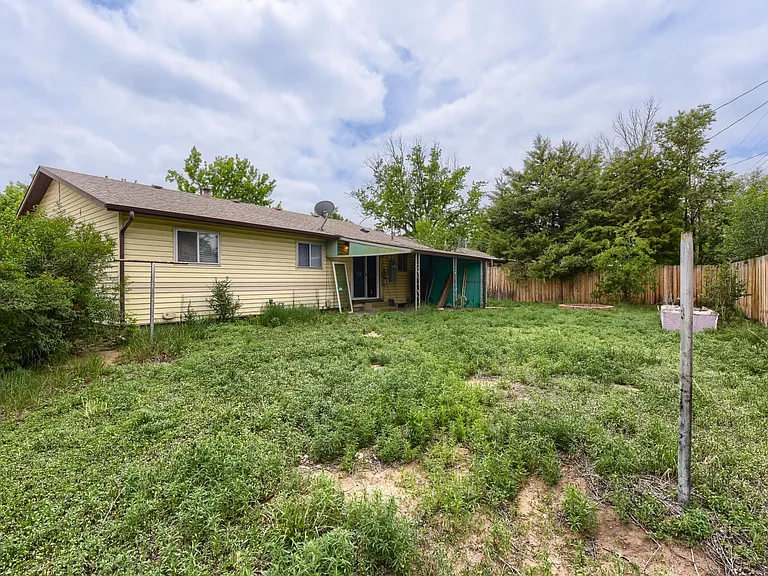 3006 Hudson St — Photo 12