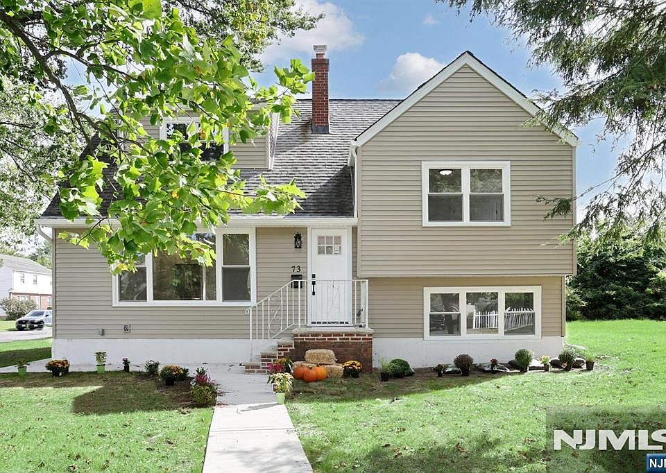 1st image of 73 Rucereto Avenue