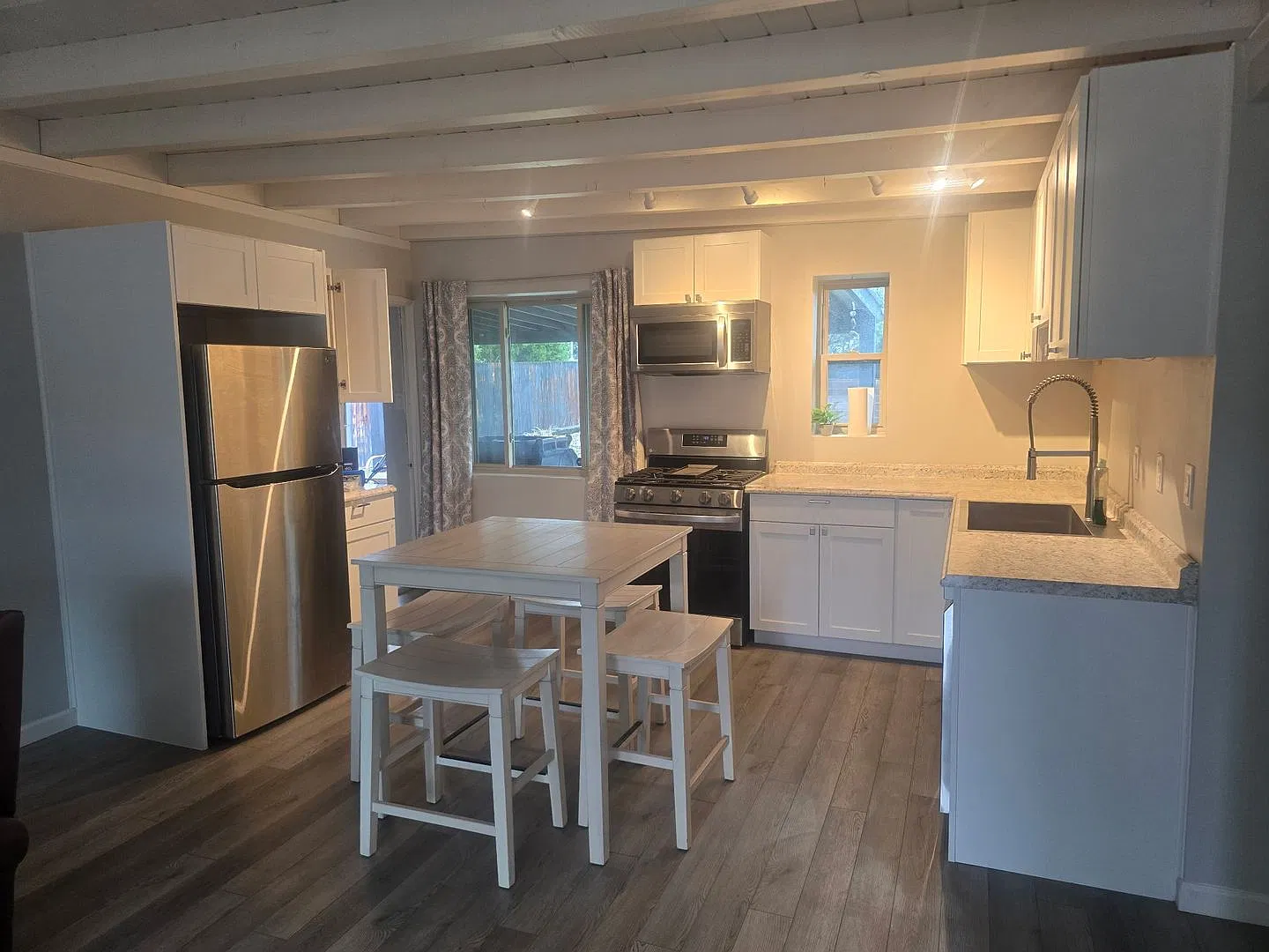 Updated 2-Bedroom Home with Modern Finishes in NE Albuquerque! — Photo 4