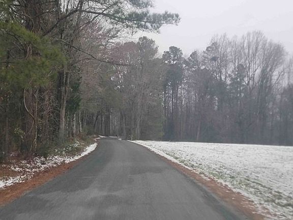 Exterior Neighborhood (street photo)
