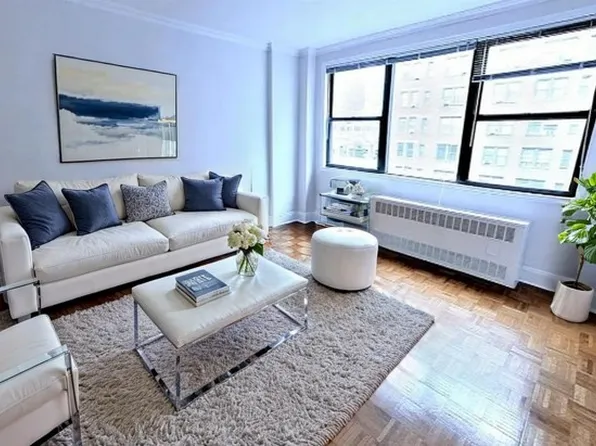 442 West 57th Street image 1 of 7