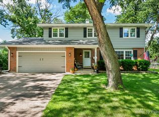 1510 Avalon Ct, St Charles, IL 60174