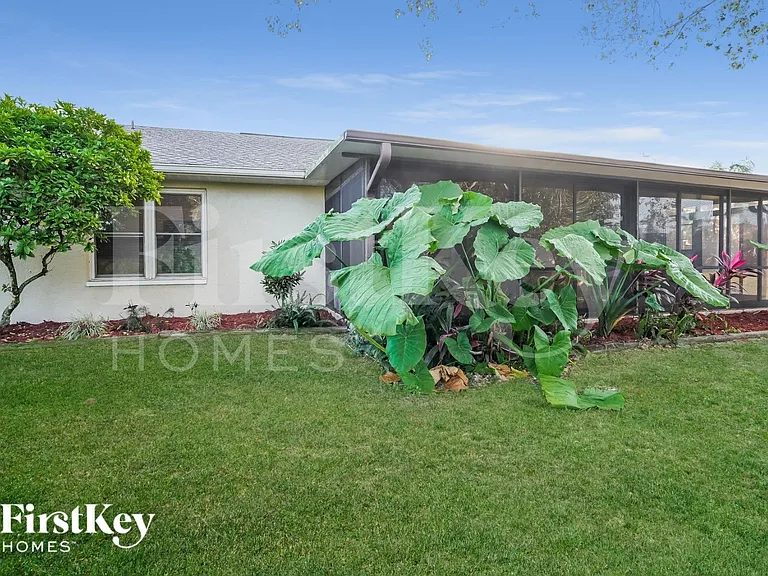 17420 Duquesne Rd — Photo 15