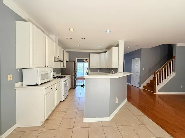 3357 Willbrooke Ct — Photo 9