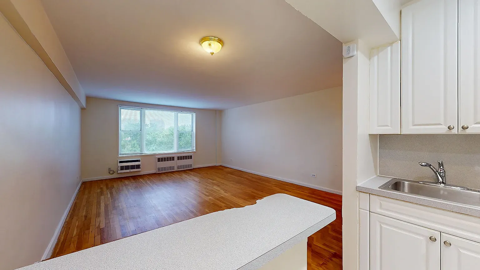 245-20 Grand Central Parkway — Photo 3