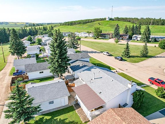 4th image of 22 SE Robinson Pl