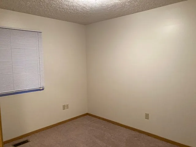 1803 E Capital Ave — Photo 10