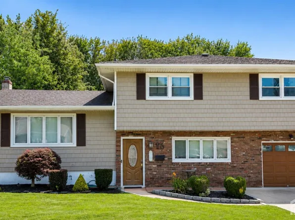 16 New Dover Ave, Colonia, NJ 07067